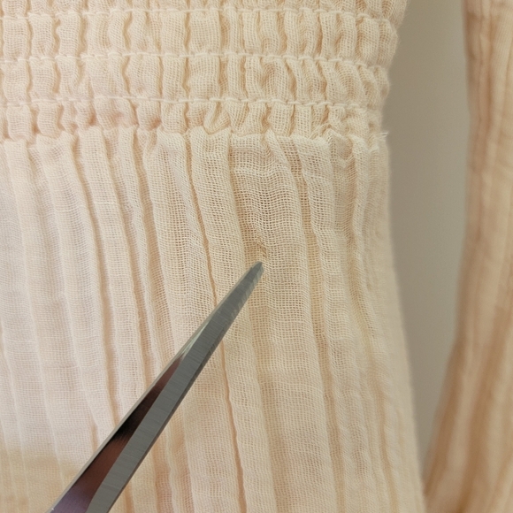 GUESS Gauzy Crinkly Crochet Lace Smocked Off The Shoulder Tiered Dress Small - Picture 13 of 13